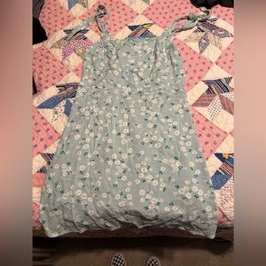 SO Size XXL Floral Tie Dress